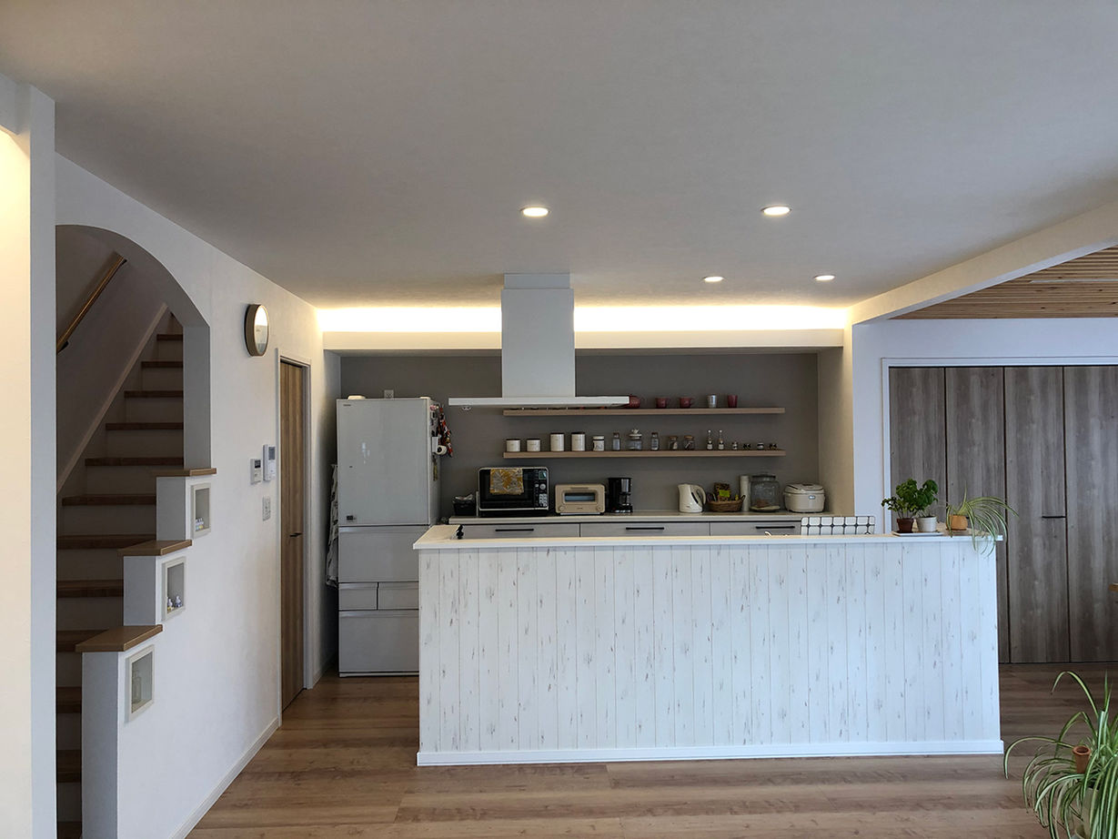 JOYハウス（西條産業） <虻田郡/フレンチカントリー風>ヨーロッパの街並みを再現！友人も呼べる広々LDKでときめく暮らしをの建築実例画像2