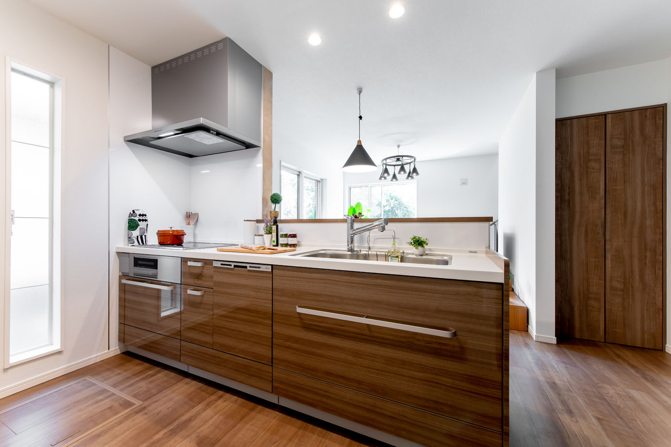 アクティブハウス 【1000万円台/20坪台/間取り有】家族の絆が深まるリビング階段。動線計画が行き届いた理想の住まいをの建築実例画像5