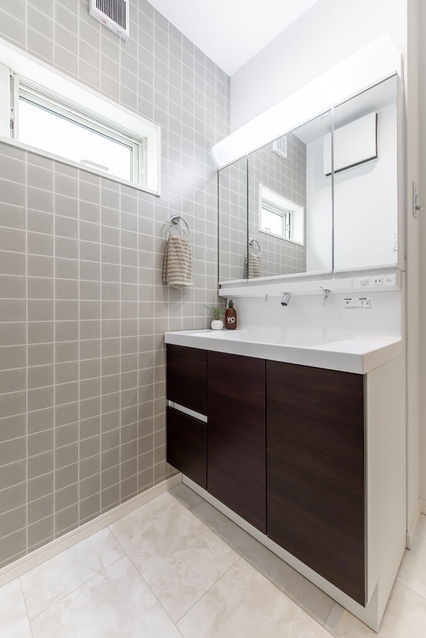 アクティブハウス 【1000万円台/20坪台/間取り有】家族の絆が深まるリビング階段。動線計画が行き届いた理想の住まいをの建築実例画像6