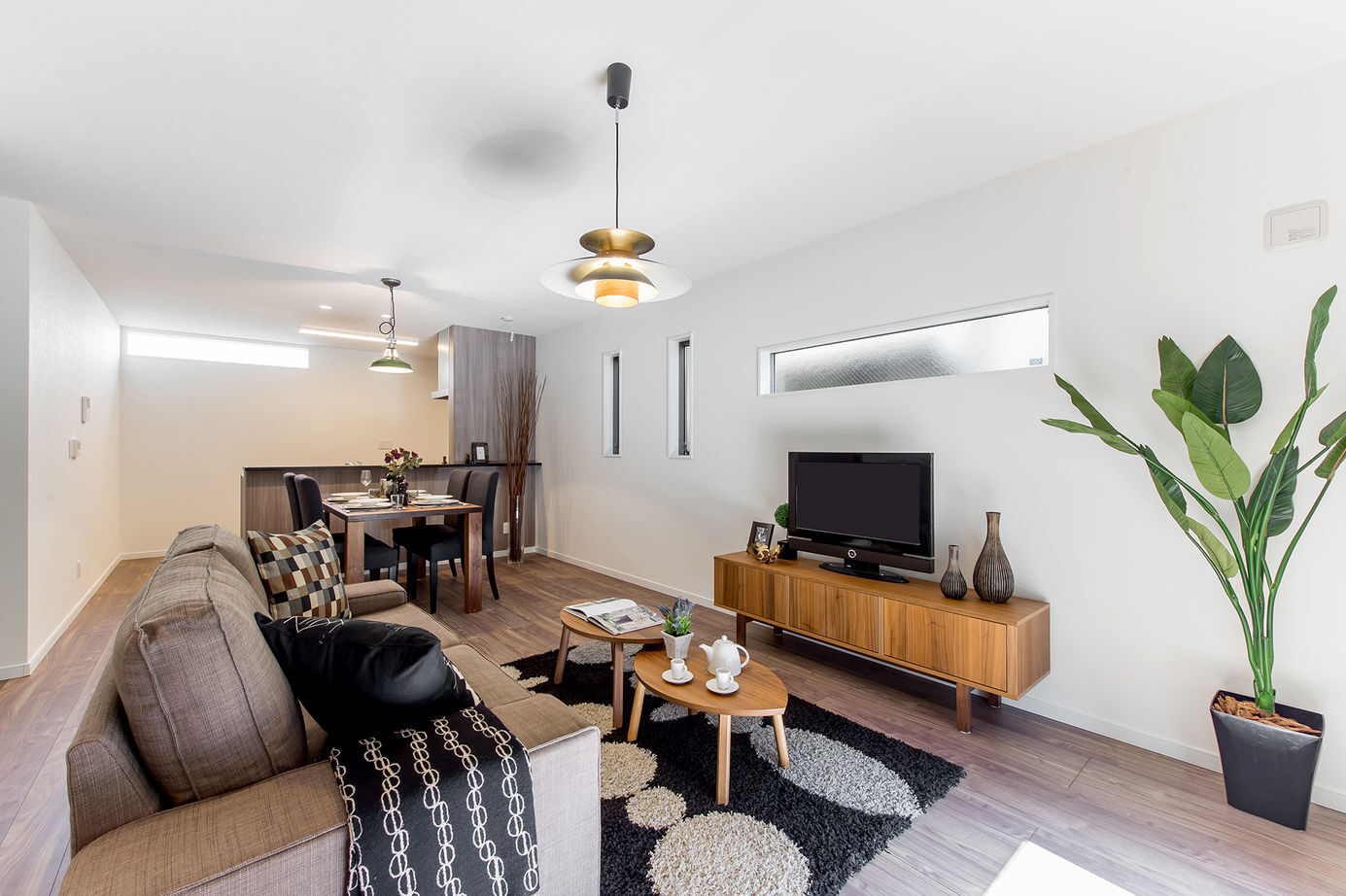 アクティブハウス 【1360万円/間取り有】ホテルライクな住空間。南向きの明るいリビングで団らんを楽しむの建築実例画像3