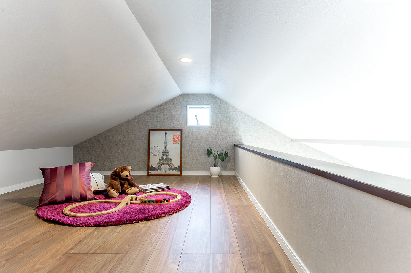 アクティブハウス 【1360万円/間取り有】ホテルライクな住空間。南向きの明るいリビングで団らんを楽しむの建築実例画像6