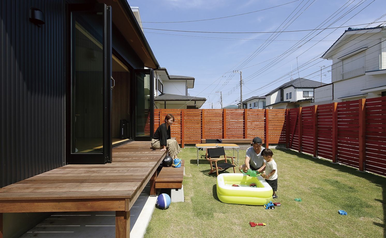 ハウスイズム建築設計事務所 【2270万円/30坪台/間取り有】BBQも水遊びも、思いのままに。リビングと庭がつながる、季節を楽しむ暮らしの建築実例画像3