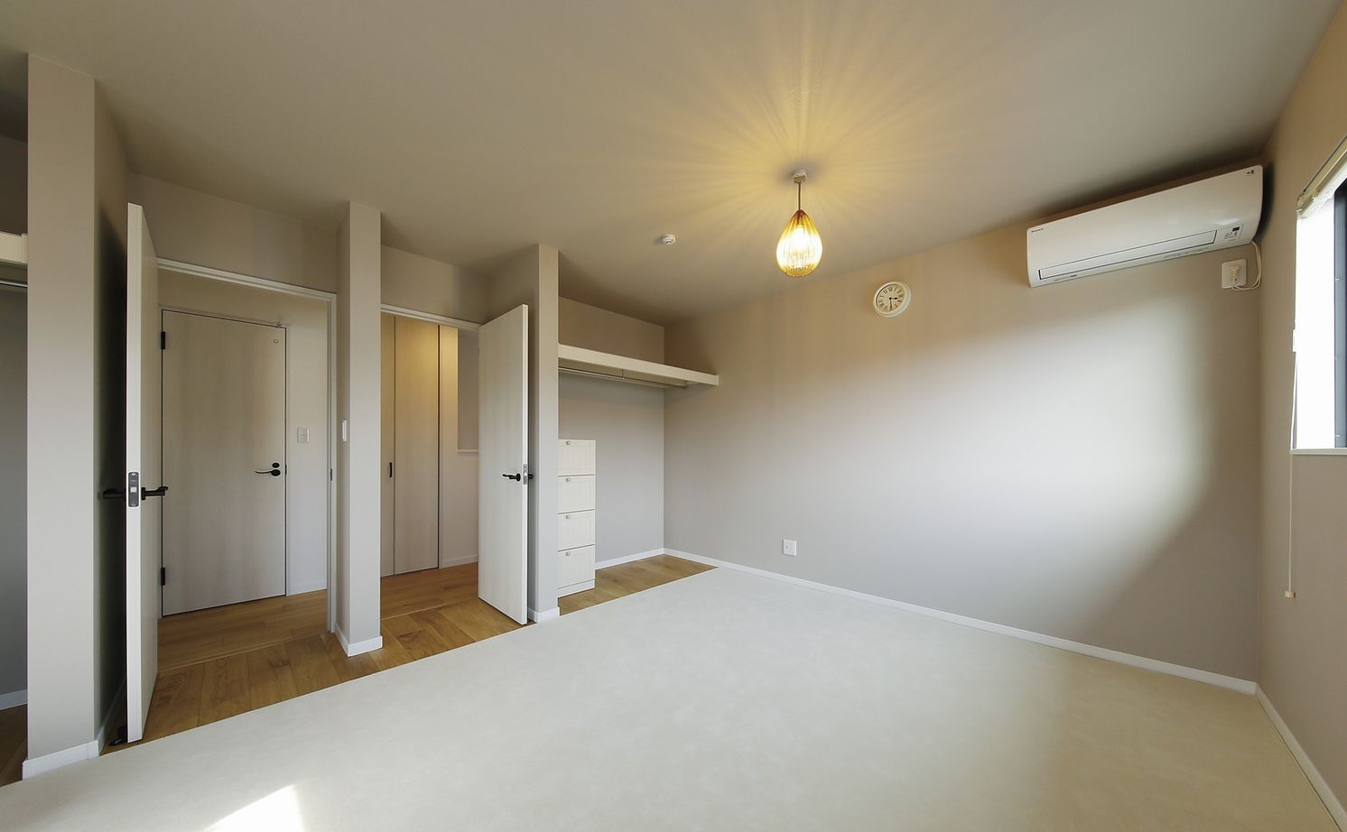 ハウスイズム建築設計事務所 【2270万円/30坪台/間取り有】BBQも水遊びも、思いのままに。リビングと庭がつながる、季節を楽しむ暮らしの建築実例画像7