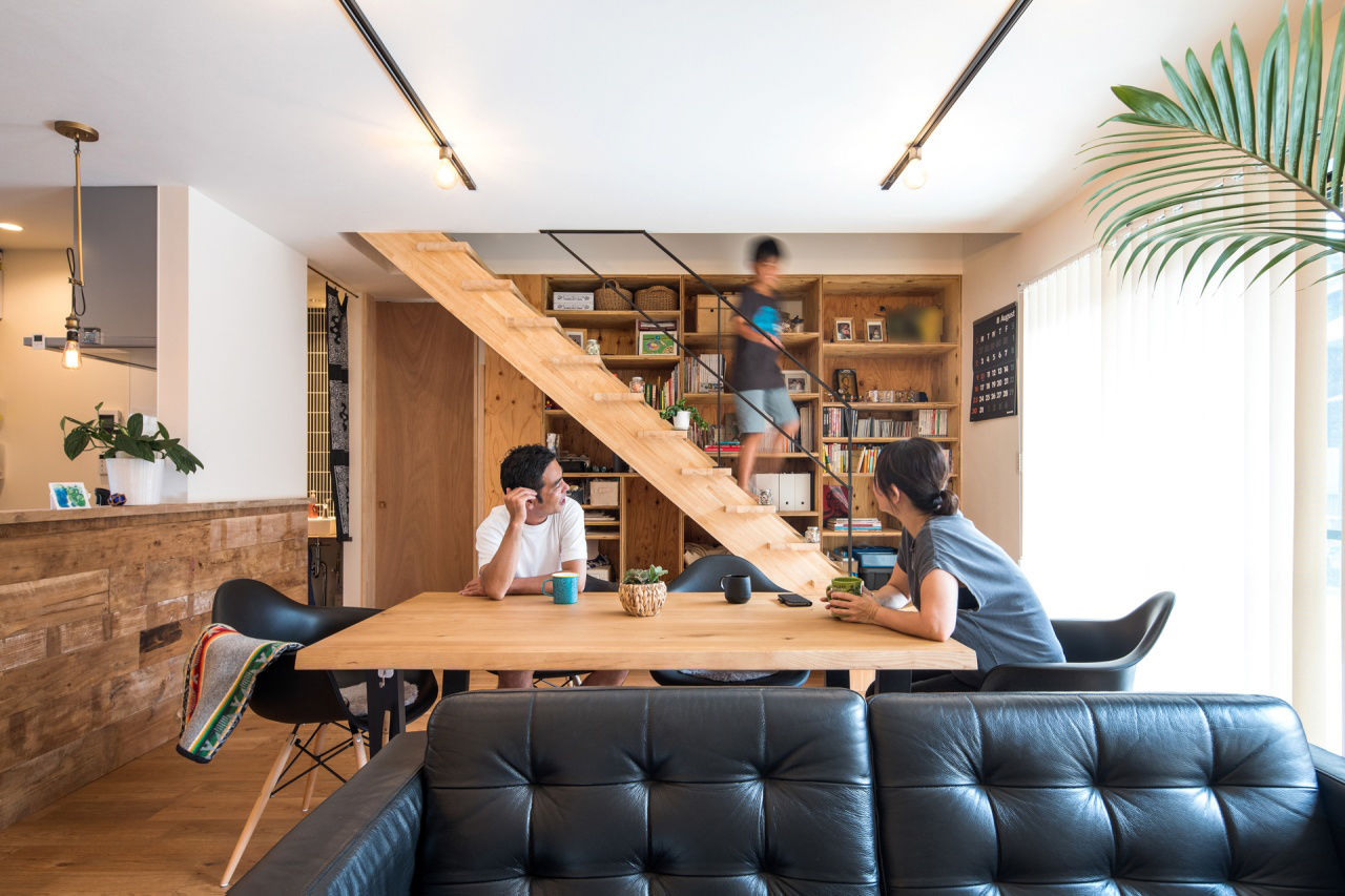 ハウスイズム建築設計事務所 【2180万円/30坪台/間取り有】自転車のまま玄関土間へ。趣味と暮らしが自然につながる、遊び心満載の家の建築実例画像2