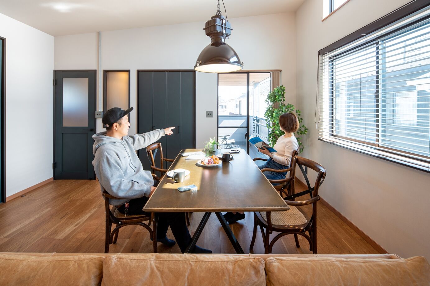 ハウスイズム建築設計事務所 【2230万円/間取り有】バイクを磨き、釣り道具を整える。ガレージで趣味に没頭できる、自分だけの秘密基地の建築実例画像3