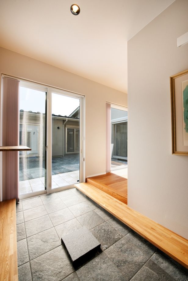 ハウスイズム建築設計事務所 【3900万円台/40坪台/間取り有】一人だけど、独りじゃない。中庭がつなぐ、心地いい夫婦の時間の建築実例画像8