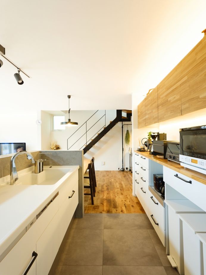 ハウスイズム建築設計事務所 【2500～2999万円/間取り有】ただいまからすぐにお風呂、そして食卓へ。家族の時間をスムーズにつなぐ家の建築実例画像5