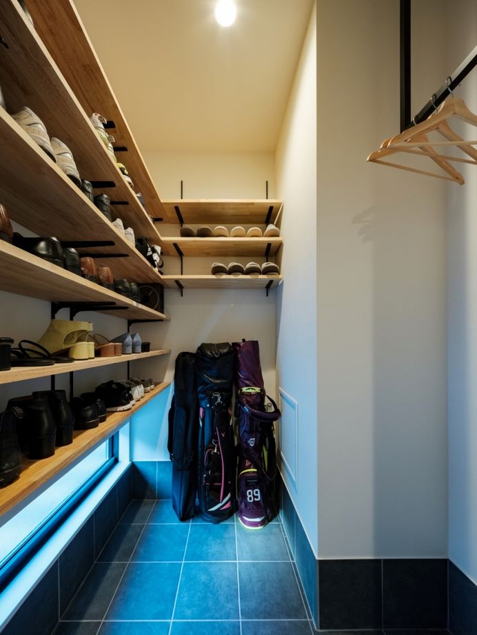 ハウスイズム建築設計事務所 【2700万円台/間取り有】焼きたてのおつまみと映画に浸る。海を一望するバルコニーで、心ほどける晩酌時間の建築実例画像18