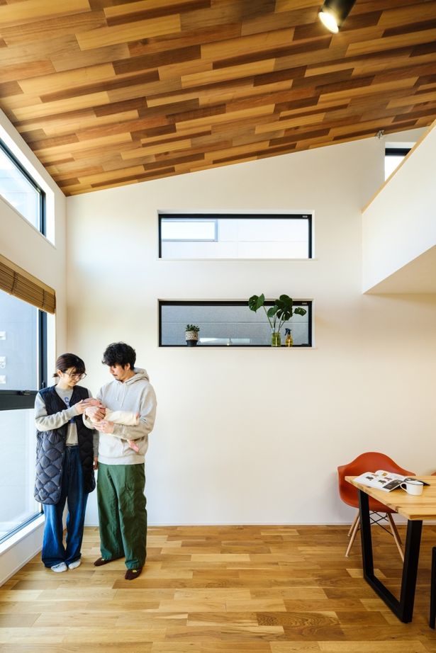 ハウスイズム建築設計事務所 【3200万円台/間取り有】おこもり感あるロフトで、映画やライブ映像を楽しむ。趣味に没頭できる特別な空間の建築実例画像7