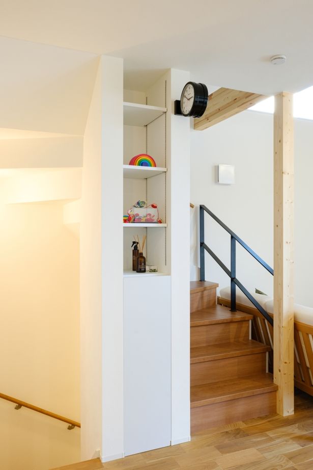 ハウスイズム建築設計事務所 【3200万円台/間取り有】おこもり感あるロフトで、映画やライブ映像を楽しむ。趣味に没頭できる特別な空間の建築実例画像9