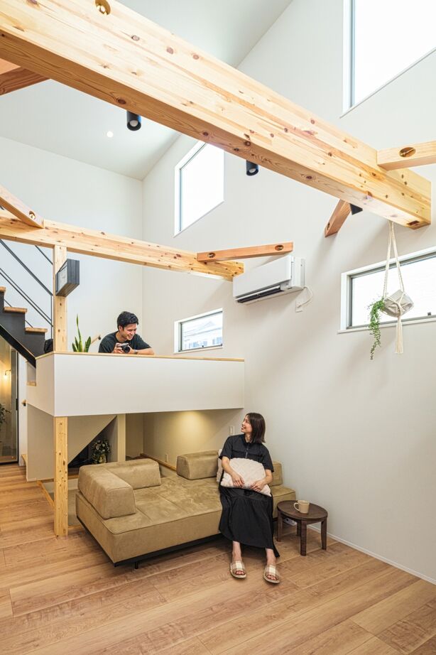 ハウスイズム建築設計事務所 【3100万円台/30坪台/間取り有】唯一無二のデザインや間取り提案に大満足。中庭でBBQを楽しむ夫婦の休日の建築実例画像3