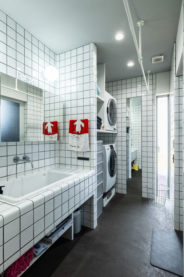 ハウスイズム建築設計事務所 【30坪台/間取り有】大パノラマの絶景を独り占め！海と山の豊かな自然を感じながら家族の絆を育む家の建築実例画像14