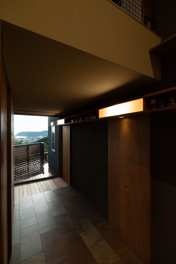 ハウスイズム建築設計事務所 【30坪台/間取り有】大パノラマの絶景を独り占め！海と山の豊かな自然を感じながら家族の絆を育む家の建築実例画像19