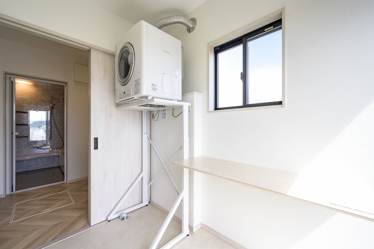 小向建設 【前橋市】カフェ風インテリアの家 / タイルデッキ / 店舗併用住宅の建築実例画像6