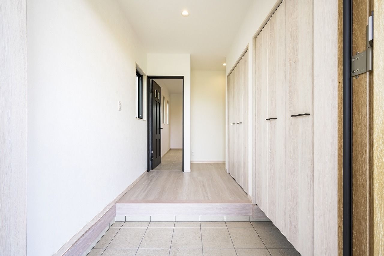 小向建設 【前橋市】カフェ風インテリアの家 / タイルデッキ / 店舗併用住宅の建築実例画像9