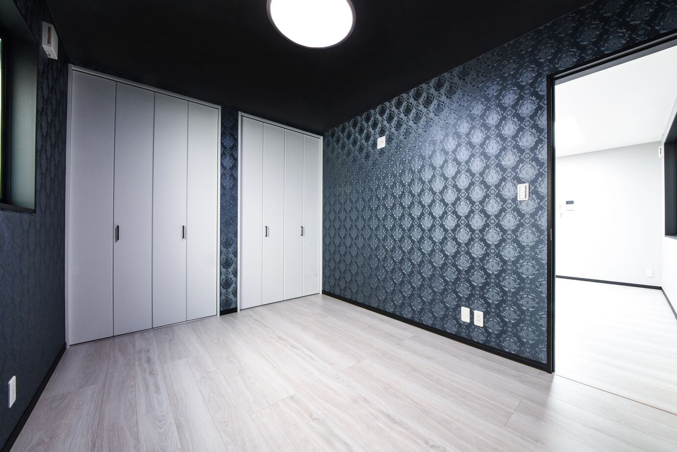 高井工務店 【大阪市内/平屋/狭小】シンプルでモノトーンにこだわった趣味を満喫する秘密基地。都市型平屋住宅の建築実例画像5