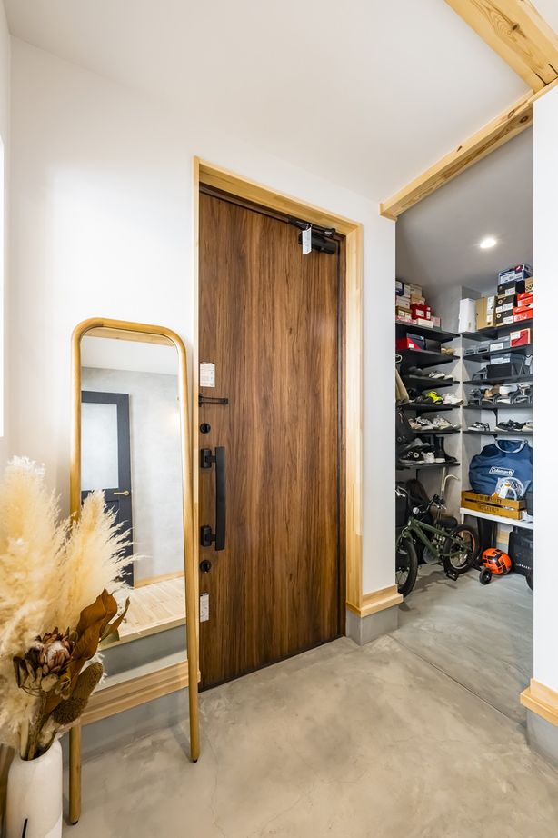 ヒロ建工 【2000万円台/間取り図有/埼玉県】ただいま！の後は洗面所に直行。便利な回遊動線の住まいの建築実例画像9