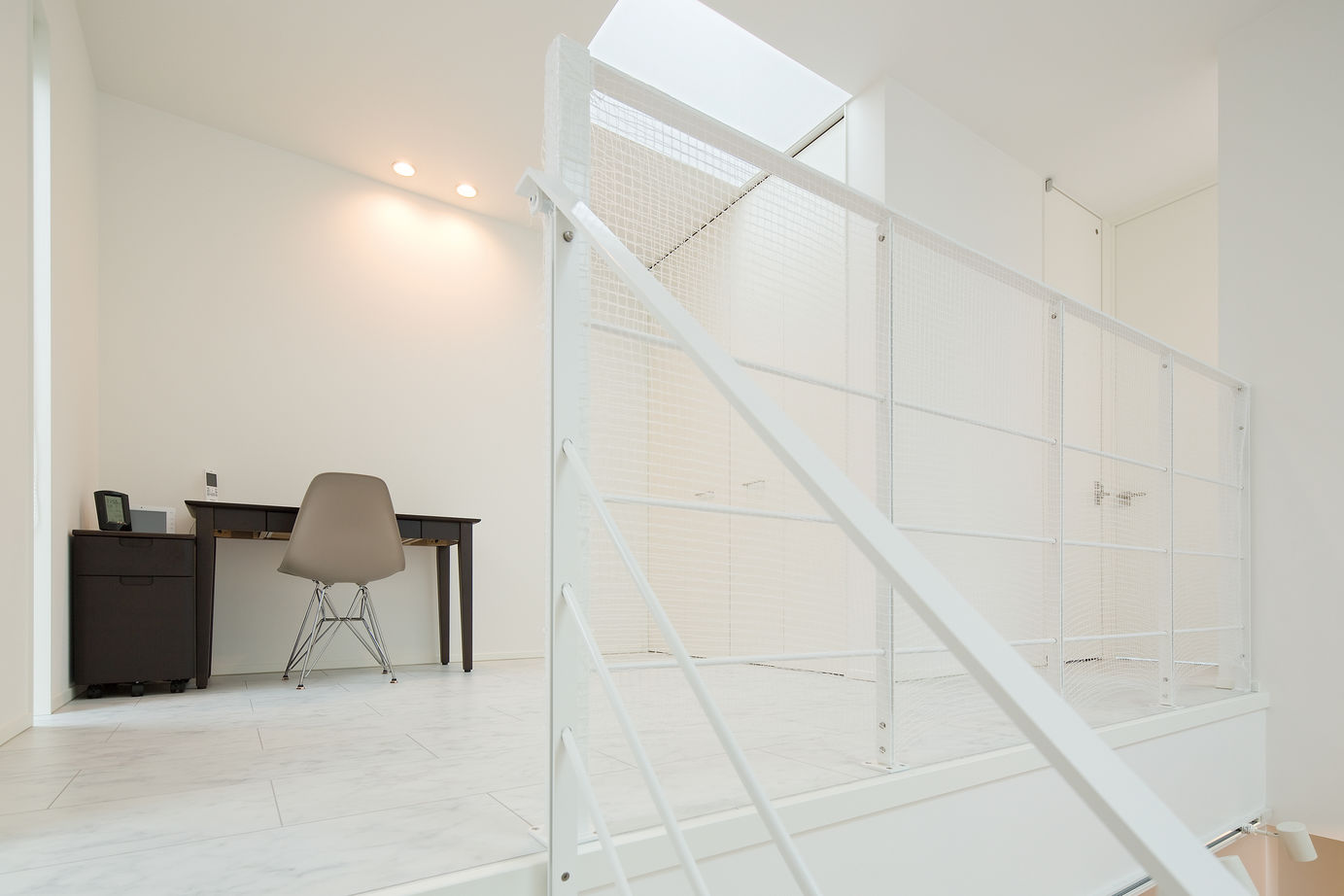 高山マテリアル 【1000万円台/延床34坪】窓が少なくても室内が明るく開放的！スタイリッシュな暮らしを実現＜間取り図有＞の建築実例画像10