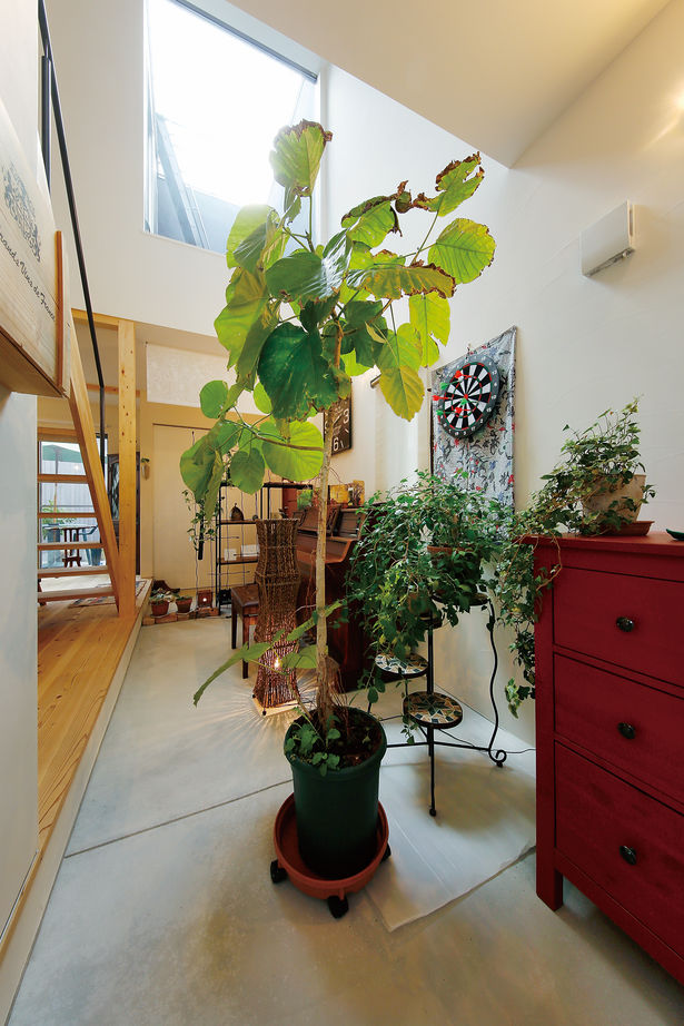 高山マテリアル 【1510万円/旗竿地/鎌倉市】ピッタリのスタイル！シンプルな箱型の家を自分好みに彩って＜間取り図有＞の建築実例画像4