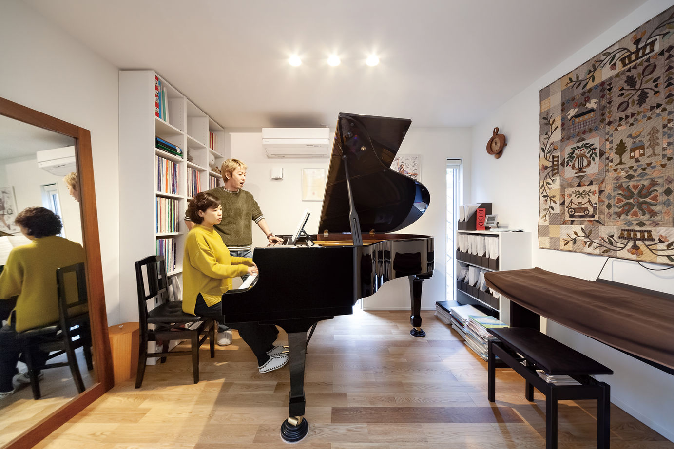 高山マテリアル 【1500万円～1999万】外観も内装も真っ白。圧倒的な開放感と明るさに気持ちがスカッとする家の建築実例画像2