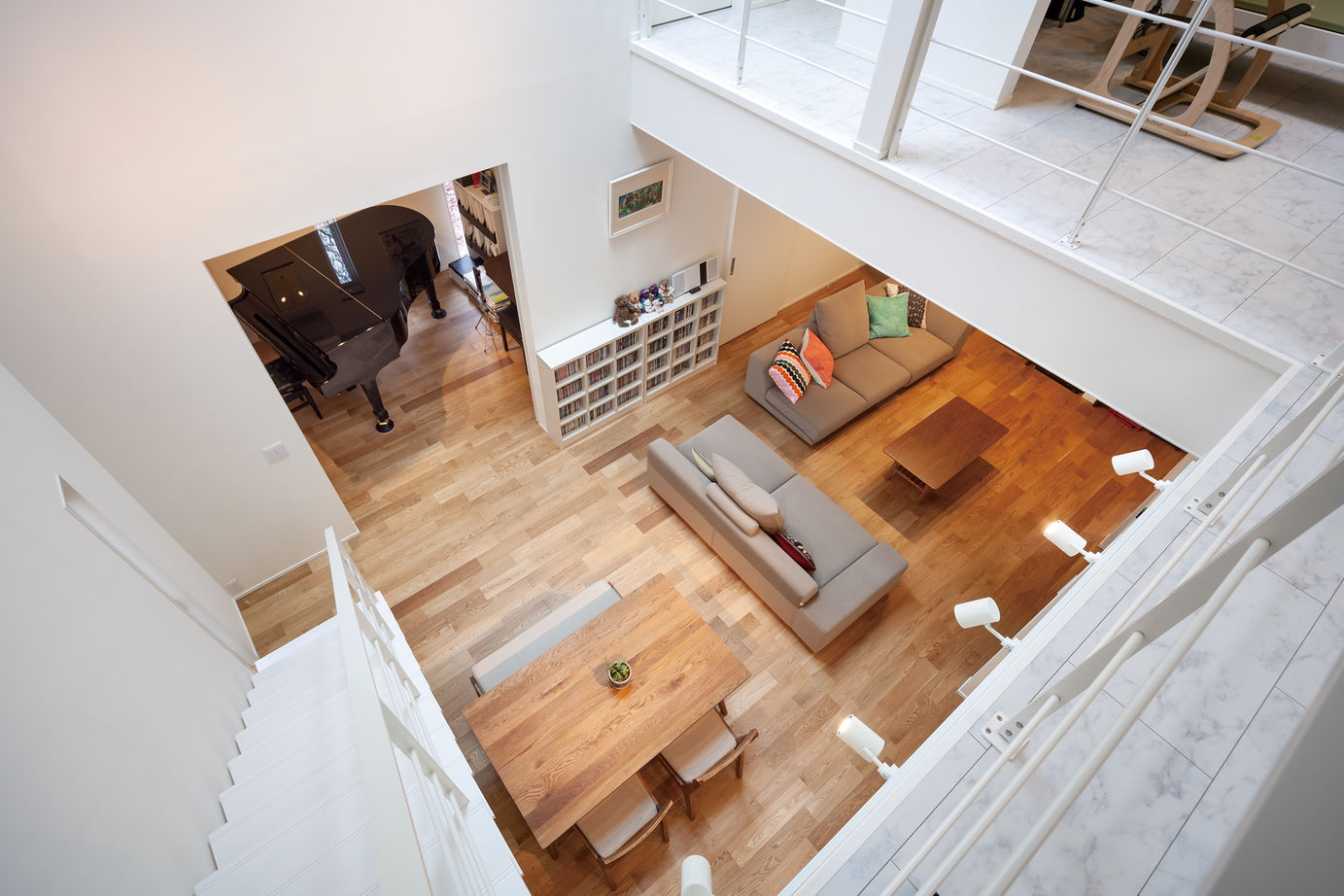 高山マテリアル 【1500万円～1999万】外観も内装も真っ白。圧倒的な開放感と明るさに気持ちがスカッとする家の建築実例画像7