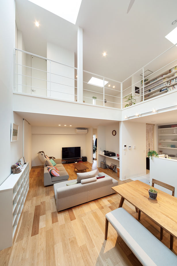 高山マテリアル 【1500万円～1999万】外観も内装も真っ白。圧倒的な開放感と明るさに気持ちがスカッとする家の建築実例画像8