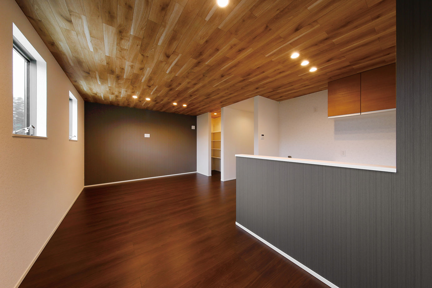 高山マテリアル 【1500万～1999万円／屋上/川崎市】見晴らしの良い高台を活かした住まいで、屋上ライフを楽しむの建築実例画像3