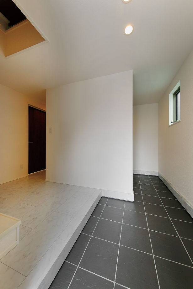 高山マテリアル 【1500万～1999万円／屋上/川崎市】見晴らしの良い高台を活かした住まいで、屋上ライフを楽しむの建築実例画像4