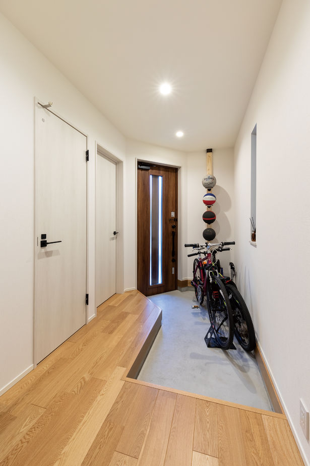 高山マテリアル 【1500万～1999万円/ビルドインガレージ/川崎市】開放感のある風通しの良い住まいの建築実例画像9