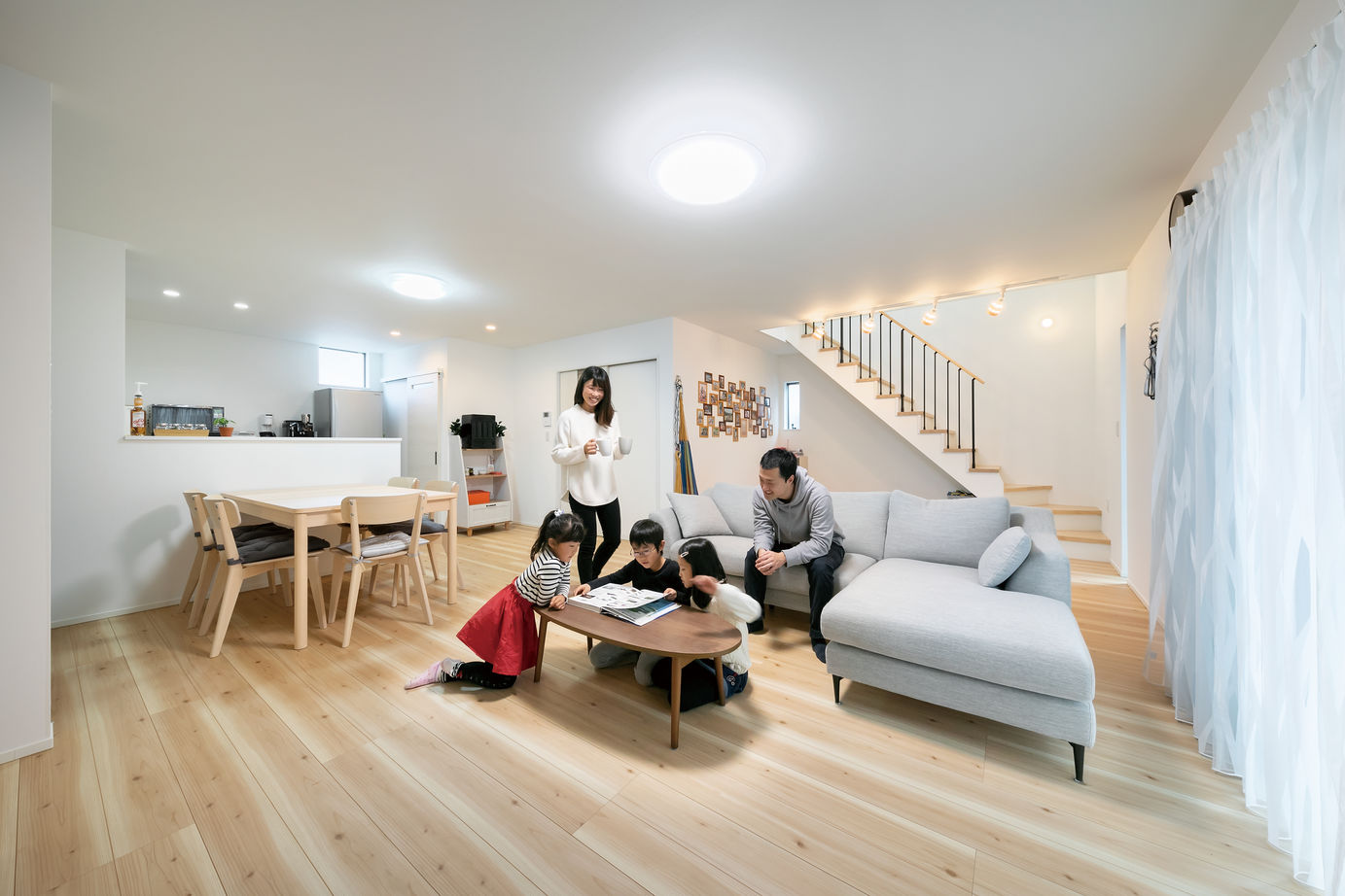 高山マテリアル 【1500万円～1999万円/間取り/吹き抜け/川崎市】開放的な2階建て住宅の建築実例画像2