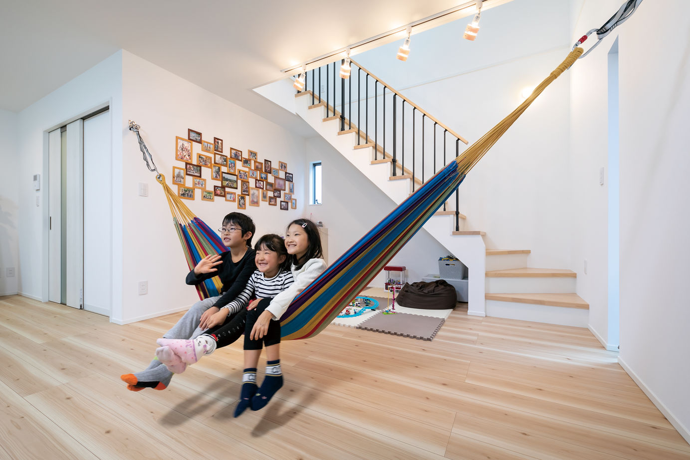 高山マテリアル 【1500万円～1999万円/間取り/吹き抜け/川崎市】開放的な2階建て住宅の建築実例画像3