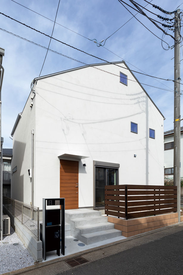 高山マテリアル 【1500万～1999万円/横浜市】サッカー練習できる吹き抜けの広々とした土間＆あったらいいなを叶える家の建築実例画像3