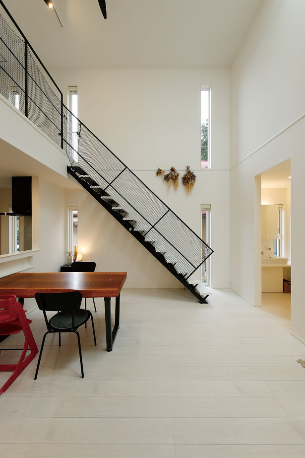 高山マテリアル 【1500万円～1999万円/大和市】趣味も楽しめる防音×収納抜群な住宅！スタイリッシュな佇まいにひとめぼれの建築実例画像5