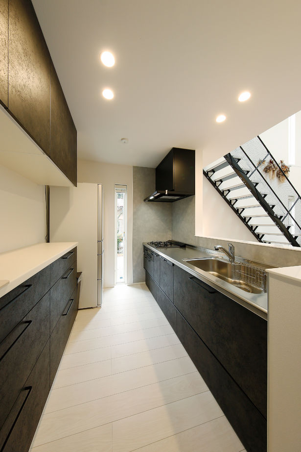 高山マテリアル 【1500万円～1999万円/大和市】趣味も楽しめる防音×収納抜群な住宅！スタイリッシュな佇まいにひとめぼれの建築実例画像8