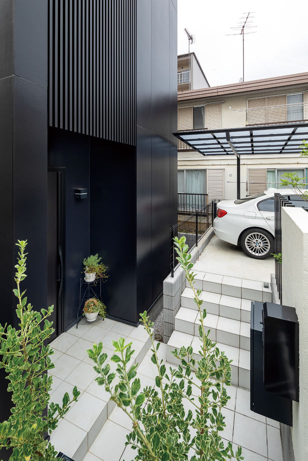 高山マテリアル 【1500万円～1999万円】高低差のある敷地を有効活用。屋上リビングでアウトドア＆レジャーを満喫する暮らしの建築実例画像10