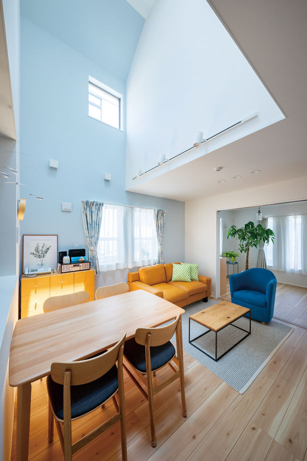 高山マテリアル 【1500万円～1999万円/大田区】限られた敷地で叶えた開放感！吹き抜け空間に光と風が溢れる住まいの建築実例画像2