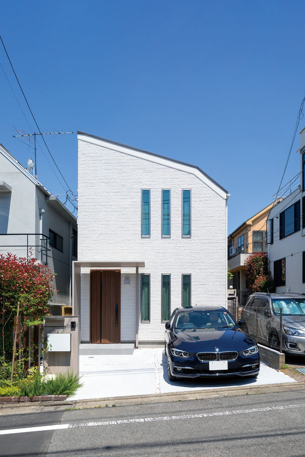 高山マテリアル 【1500万円～1999万円/大田区】限られた敷地で叶えた開放感！吹き抜け空間に光と風が溢れる住まいの建築実例画像3