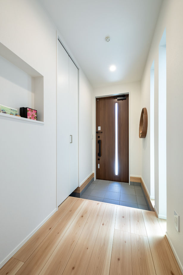 高山マテリアル 【1500万円～1999万円/大田区】限られた敷地で叶えた開放感！吹き抜け空間に光と風が溢れる住まいの建築実例画像10