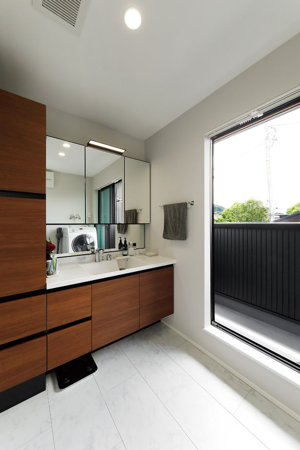 高山マテリアル 【2000万円台／敷地27.9坪／二世帯住宅/鎌倉市】狭小地を活かした屋上付き3階建て！それぞれの暮らしを尊重の建築実例画像7