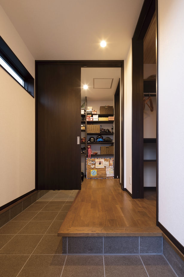 関工務所 刻々と変化する空色を愉しむ　景観と融合する美しい木の家の建築実例画像6