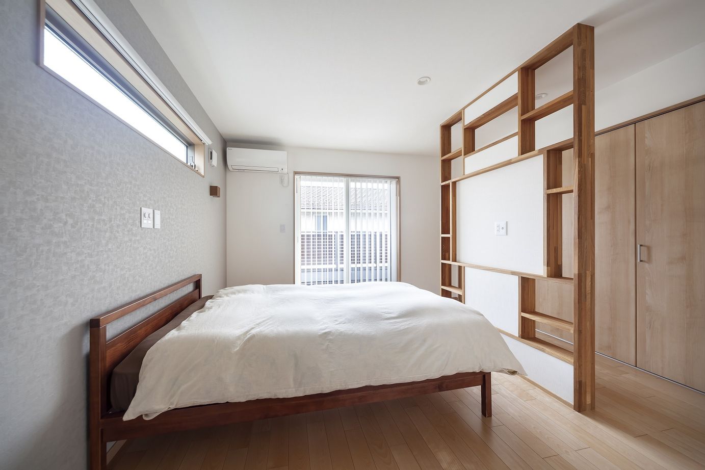 関工務所 暮らし心地に美しさを添えて。匠の技で創るガレージのある家の建築実例画像3