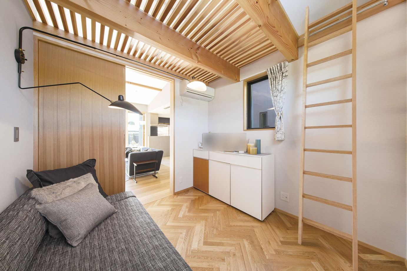 関工務所 【本体価格2500～2999万円/40.8坪】平屋の板張りの家の建築実例画像6