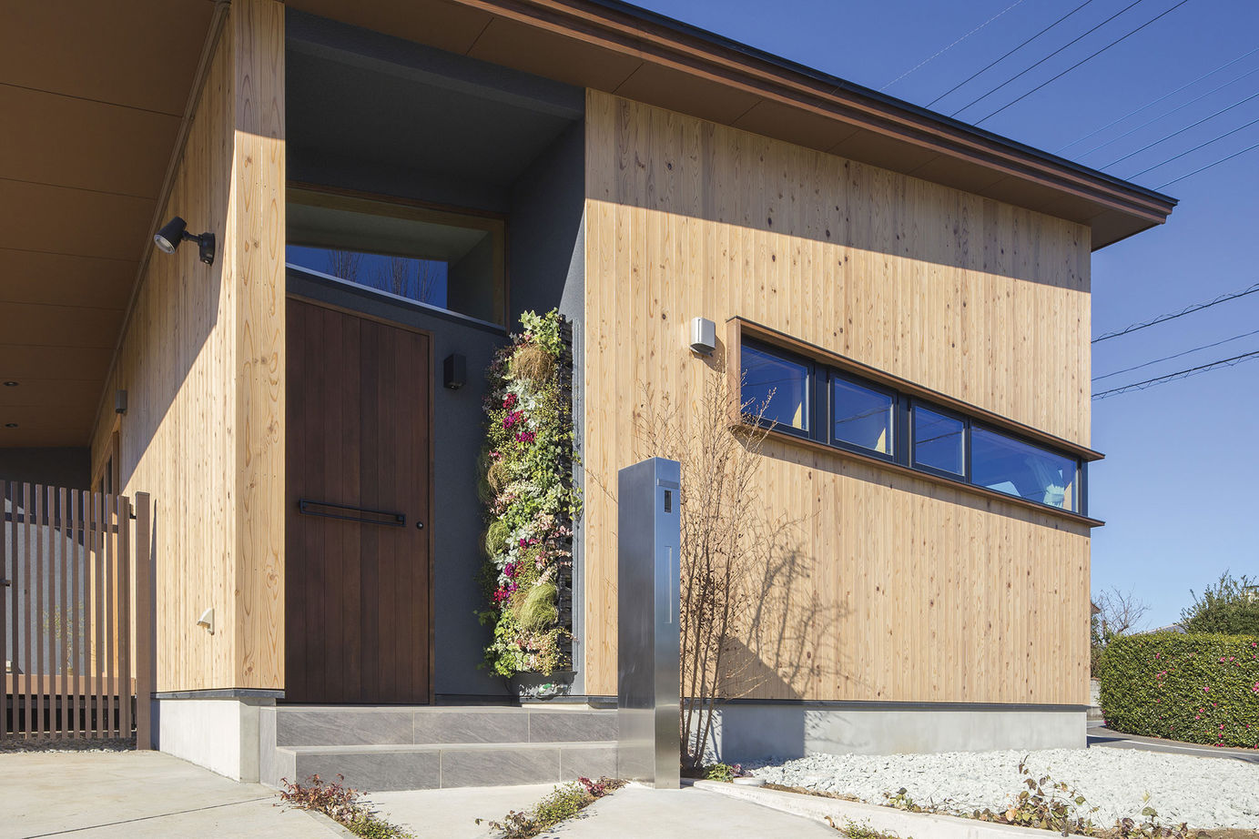 関工務所 【本体価格2500～2999万円/40.8坪】平屋の板張りの家の建築実例画像9