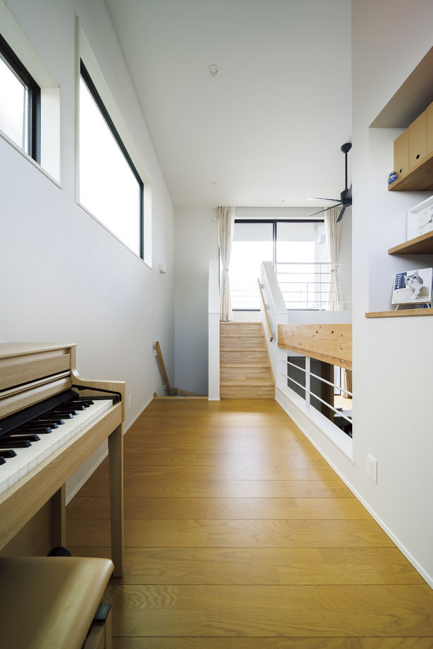 関工務所 【本体価格3000～3499万円/43坪】家族をつなぐスキップフロアのある住まいの建築実例画像9