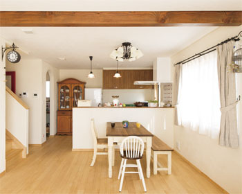 ソーフィールドホーム こだわりのタイル＆塗り壁 ナチュラル空間を彩り暮らすの建築実例画像1