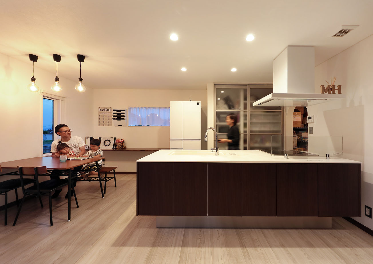 ソーフィールドホーム 【本体価格1500～1999万円】間接照明がモダンな空間を演出。美しさと暮らしやすさを追求の建築実例画像5