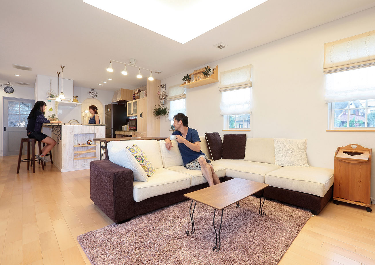 ソーフィールドホーム 可愛いキッチンが自慢のヨーロピアンデザインの家の建築実例画像3