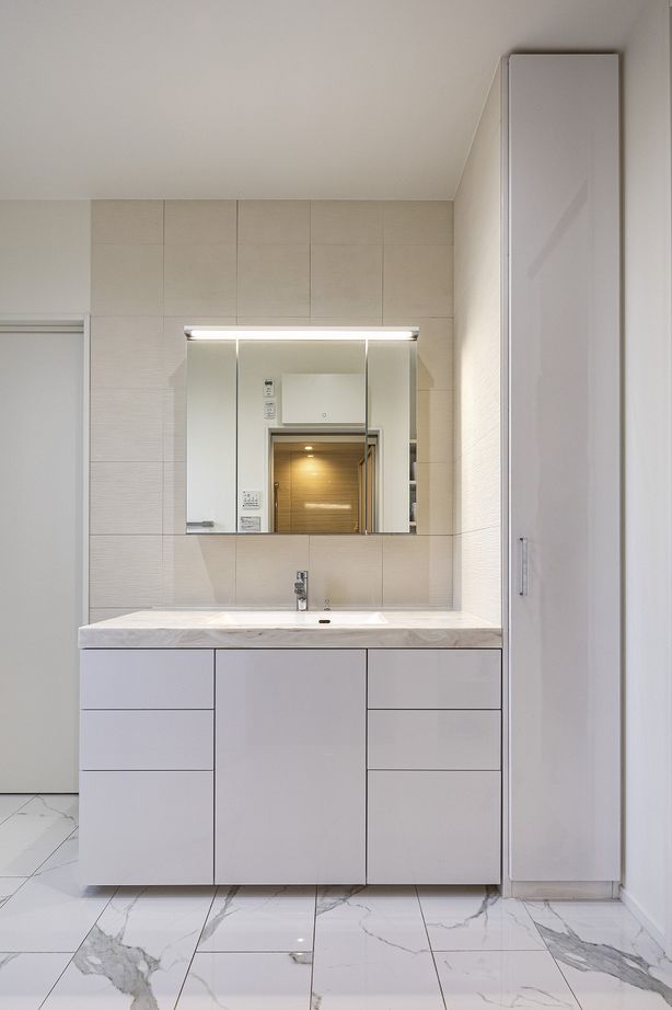 ソーフィールドホーム 【本体価格2500～3000万円 /平屋/ 49.3坪】開放感×高性能で心から寛ぐ、ガレージと繋がる平屋の邸宅の建築実例画像8