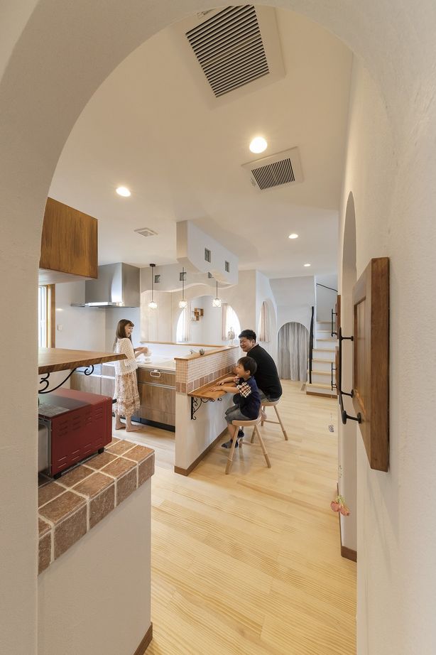 ソーフィールドホーム 【本体価格2000～2500万円 /自然素材/全館空調/ 37.7坪】「らしさ」を楽しむヨーロピアンの建築実例画像5