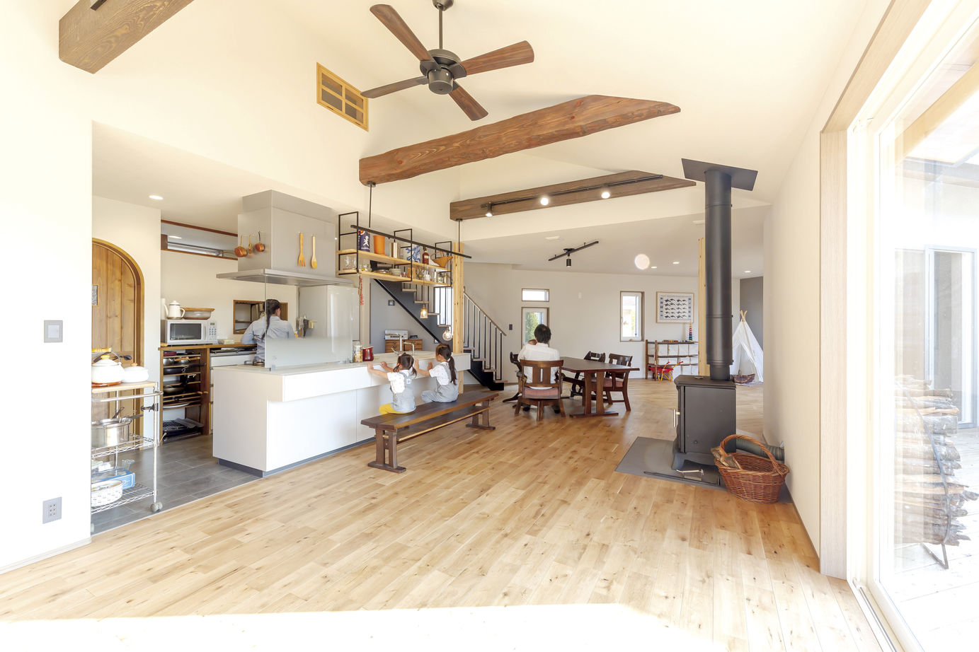 ソーフィールドホーム 豊かな素材感やデザインを追求　寛ぎのナチュラルモダンな平屋の建築実例画像1